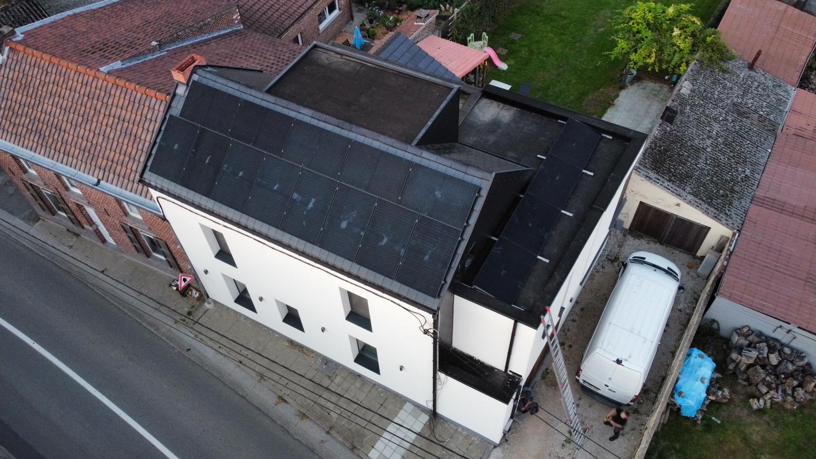 Sistem fotovoltaic on-grid conectat la rețea